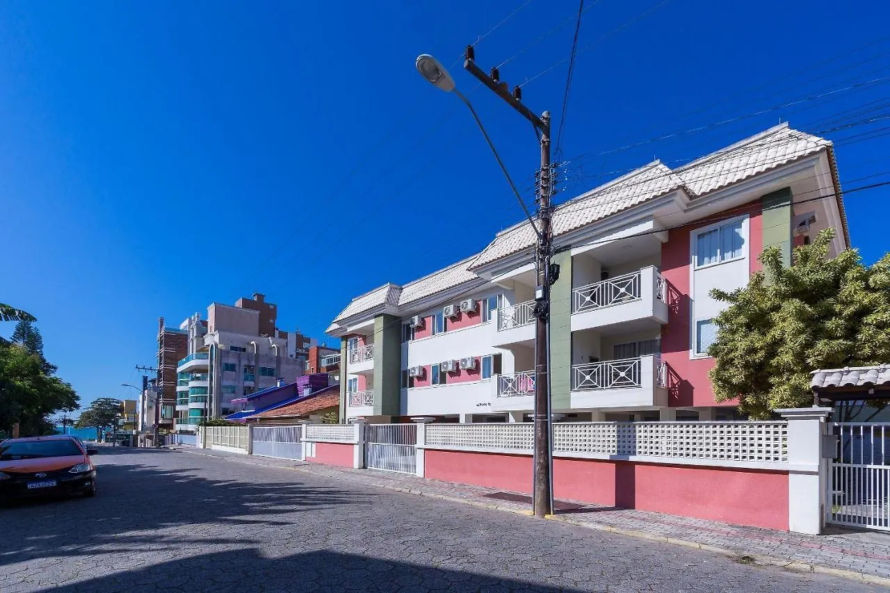 Porto Canoas 203 - Aconchegante Apartamento Em Bombas - Acomoda 4 Pessoas - A Poucos Metros Da Praia - Bombinhas 0*,  Brasilien
